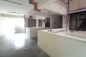 Kelompok Rajawali Apartment