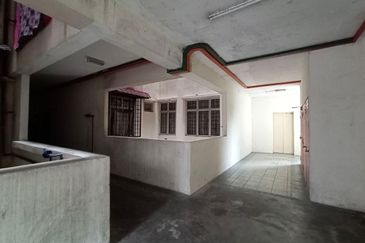Kelompok Rajawali Apartment