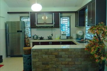 Taman Desa Bestari, Salak Tinggi