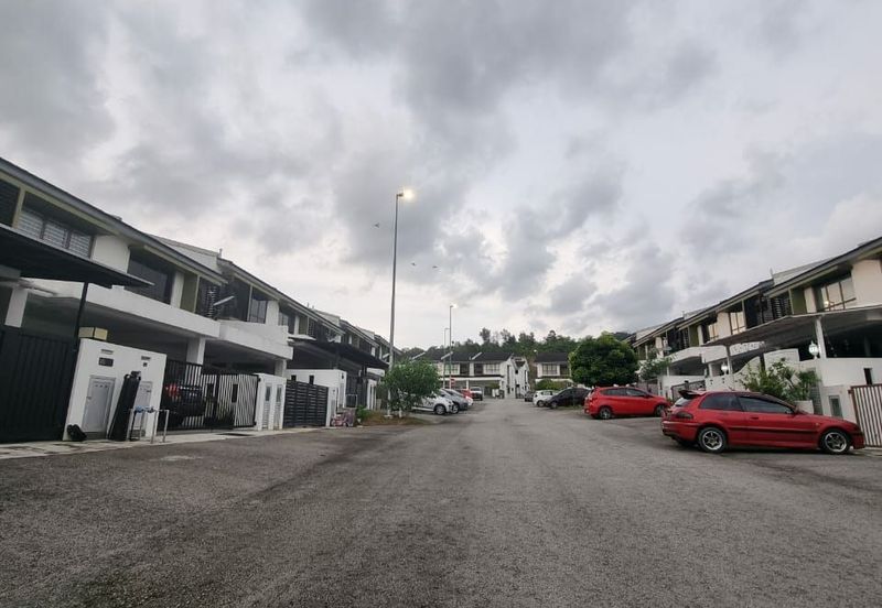 Taman Saujana Sekata