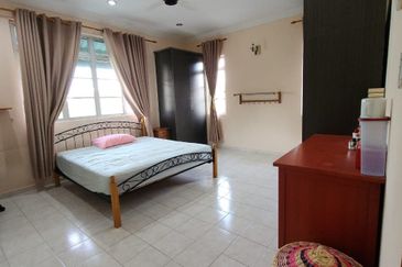 Jalan Seri Putra 2/3