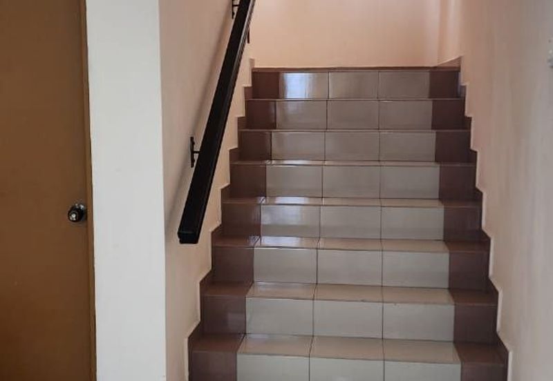 Jalan Seri Putra 2/3