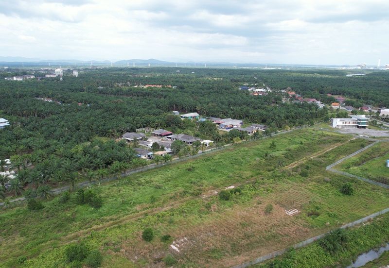 MIX DEVELOPMENT 2,373 Acres Land @ Tanjong Sepat Sepang