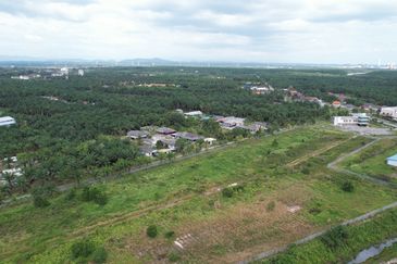 MIX DEVELOPMENT 2,373 Acres Land @ Tanjong Sepat Sepang