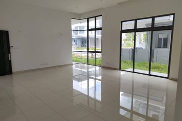 Broadleaf Residences, Hometree