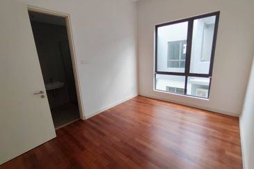 Broadleaf Residences, Hometree