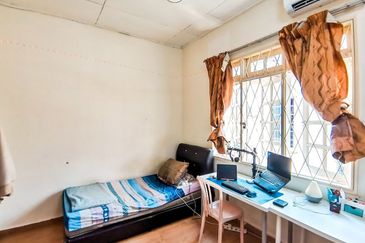 Seksyen 3, Bandar Country Homes