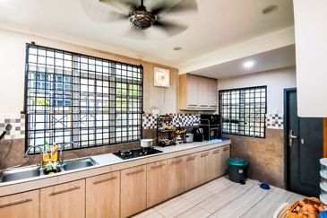 Seksyen 3, Bandar Country Homes