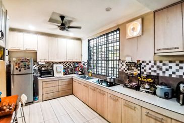 Seksyen 3, Bandar Country Homes