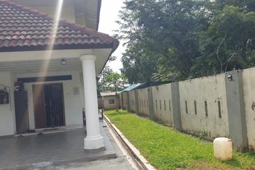 Taman Tasik Semenyih (Lake Residence)