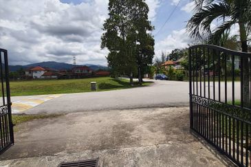 Taman Tasik Semenyih (Lake Residence)