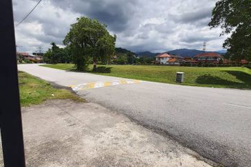 Taman Tasik Semenyih (Lake Residence)