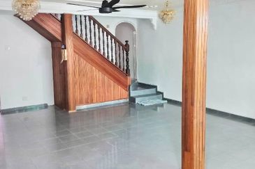 [FREEHOLD| FACING OPEN @ SOUTH WEST| RENOVATED| KITCHEN EXTENDED| 6 ROOMS] 2 Storey Terrace Taman Melawati KL
