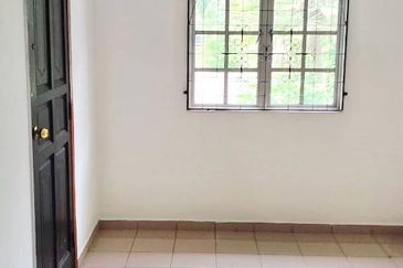 [FREEHOLD| FACING OPEN @ SOUTH WEST| RENOVATED| KITCHEN EXTENDED| 6 ROOMS] 2 Storey Terrace Taman Melawati KL