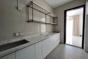 Tiana Elmina Gardens