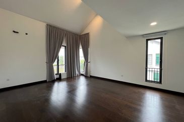 Tiana Elmina Gardens