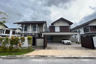 Tiana Elmina Gardens