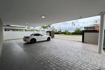 Tiana Elmina Gardens