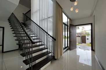 Tiana Elmina Gardens