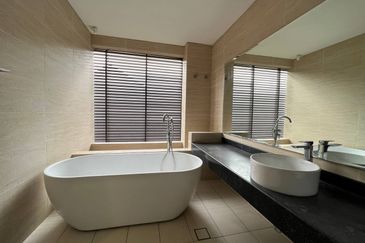 Tiana Elmina Gardens