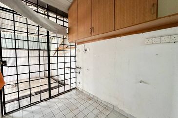 [FREEHOLD| URBAN LIFESTYLE AREA| END LOT IDEAL FOR SMALL AGRI @ HYDROPONIC] 2 Sty Terrace House Taman Setiawangsa Kuala Lumpur