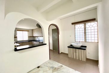 Seksyen 12, Bandar Country Homes