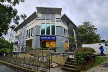 ROI 5.4% Putrajaya, Rimba Alam, 3 Storey Corner Shop Lot, Precint 15