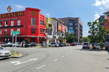 Pusat Komersial Seksyen 7