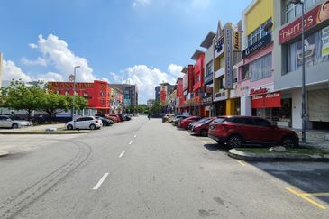 Pusat Komersial Seksyen 7