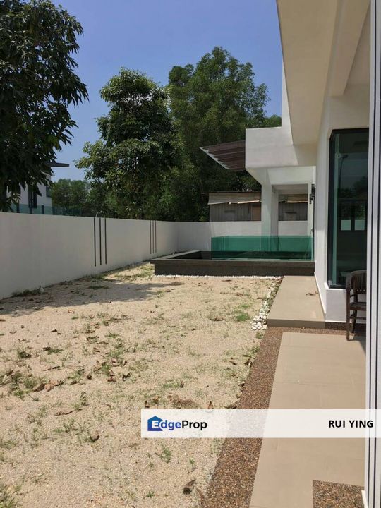 3 Storey Bungalow Bandar Mahkota Cheras with Good Condition, Selangor, Cheras