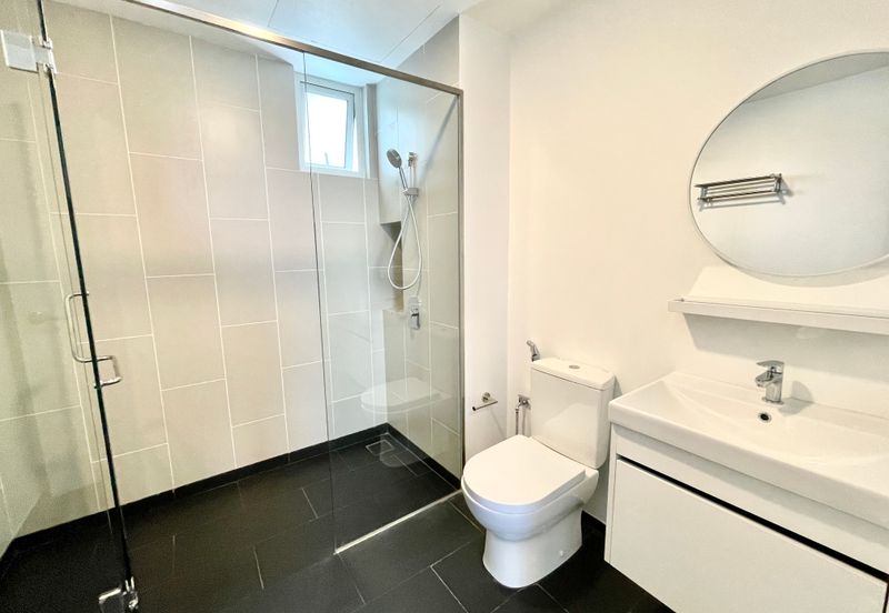 UNA Serviced Residence Walking Distance To Sunway Velocity