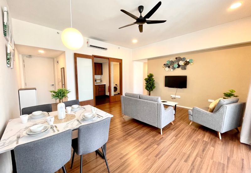UNA Serviced Residence Walking Distance To Sunway Velocity