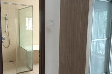 3 Storey Bungalow Fully Furnished For Sale