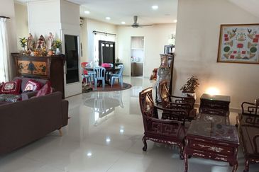3 Storey Bungalow Fully Furnished For Sale