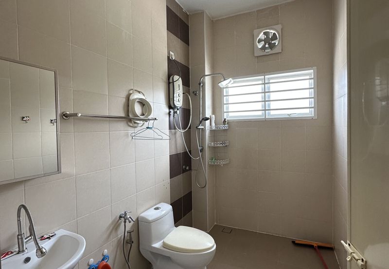 Double Storey Terrace Taman Baiduri 2 Dengkil