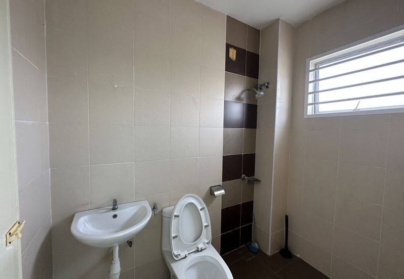 Double Storey Terrace Taman Baiduri 2 Dengkil