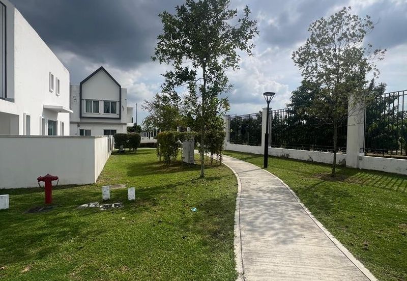 Ebonylane @ Eco Forest