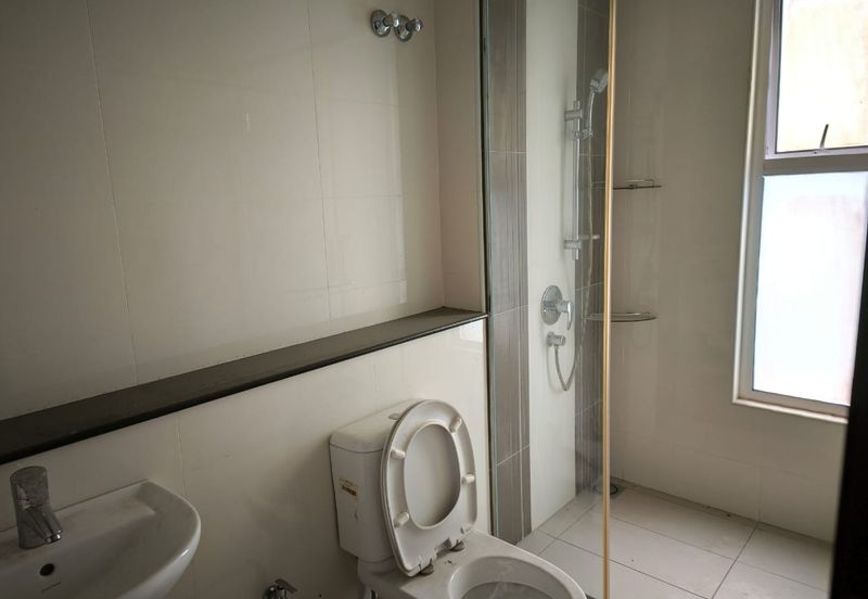 3 Storey Bungalow Fully Furnished For Sale