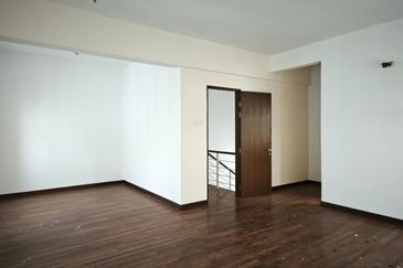 3 Storey Bungalow Fully Furnished For Sale