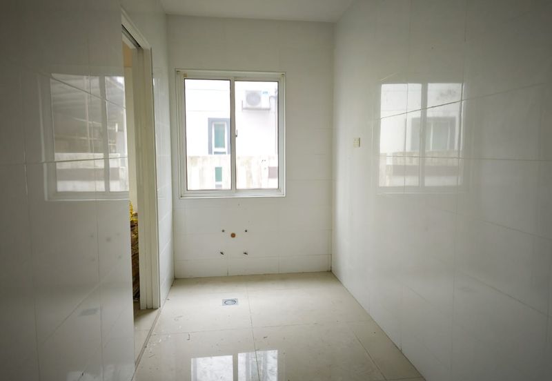 3 Storey Bungalow Fully Furnished For Sale