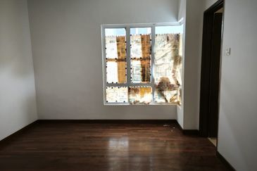 3 Storey Bungalow Fully Furnished For Sale