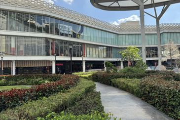 Bukit Jalil City Signature Shop Office