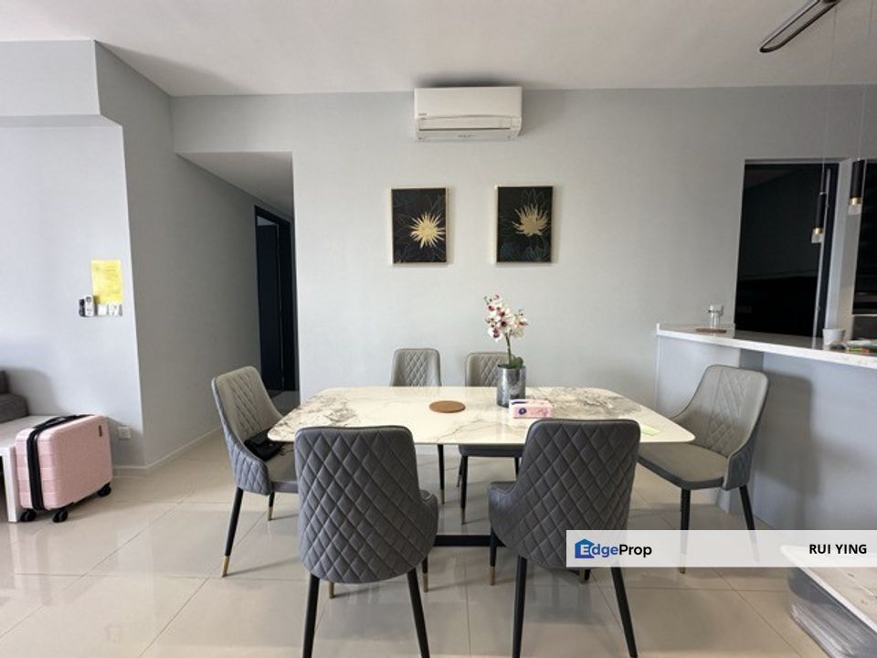 Velocity Two 3+1 Bedrooms , facing TRX View , High floor, Kuala Lumpur, Cheras