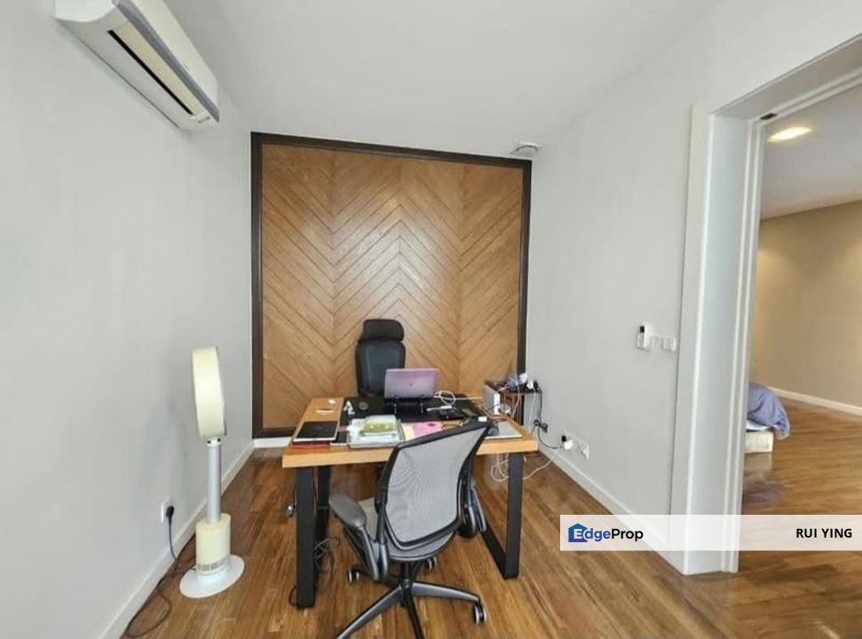 Twin Palm Bungalow for Sale , fully renovated , suitable family living, Selangor, Kajang