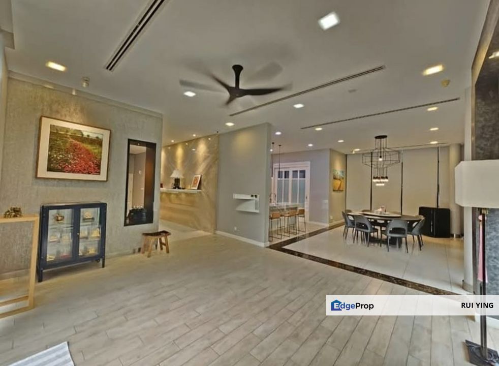 Twin Palm Bungalow for Sale , fully renovated , suitable family living, Selangor, Kajang