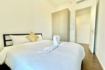 UNA Serviced Apartment