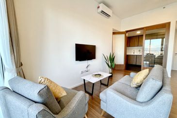 UNA Serviced Apartment