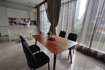 Quadro Residences