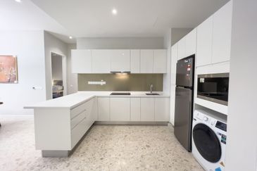 Pavilion Embassy Residence