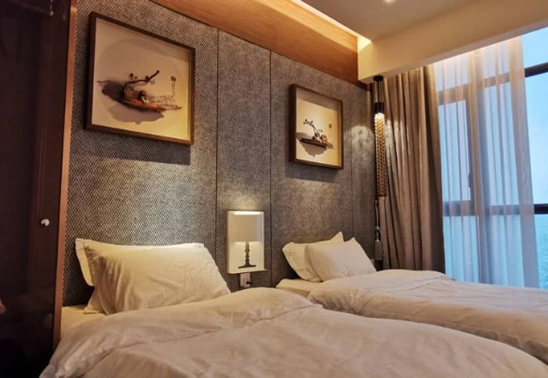 28 Boulevard (28 BLVD)